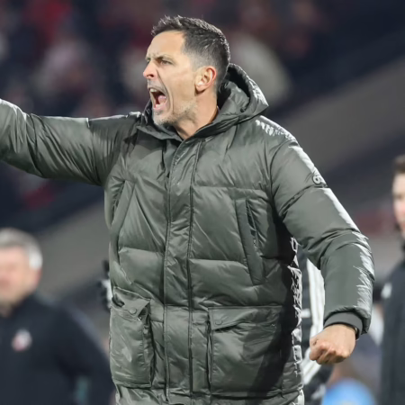 „Jetzt sind wir wieder beim Spektakel“: Toppmöller ärgert sich nur kurz – Burkardt selbstkritisch