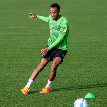 Gladbachs Ngoumou kehrt erst im neuen Jahr zurück