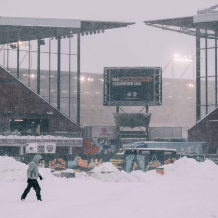 Bundesliga-Nachholspiele im TV und Stream: Wer überträgt die Partien am Dienstag?