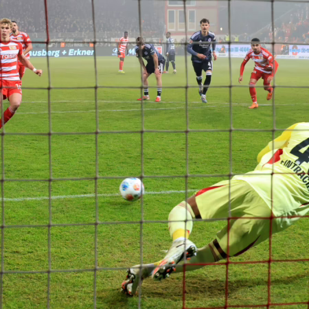 „Das ist mir zu läpsch“: Heldt mit klaren Worten in Richtung Elfer-Schütze Querfeld