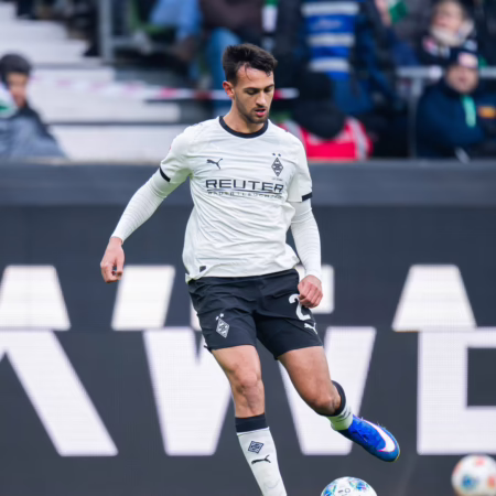 Gladbachs Chiarodia erledigt seinen Job „mit Bravour“ – und bekommt Konkurrenz