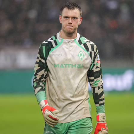 Operation erforderlich: Saisonaus für Werder-Keeper Hain