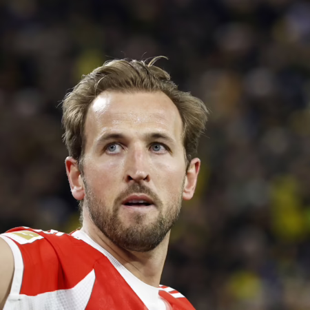 Wer überträgt St. Pauli gegen Bayern München heute live im TV und Stream in Österreich?