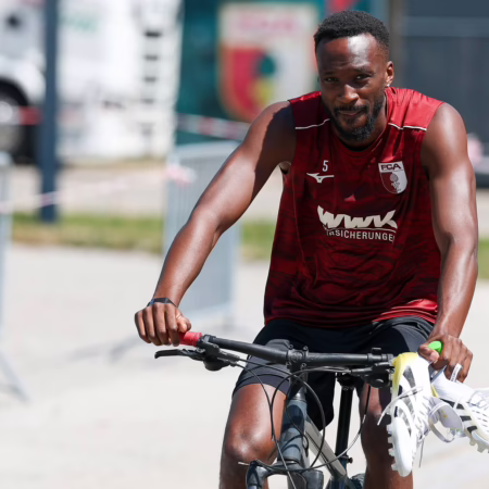 Crystal Palace will FCA-Verteidiger Matsima