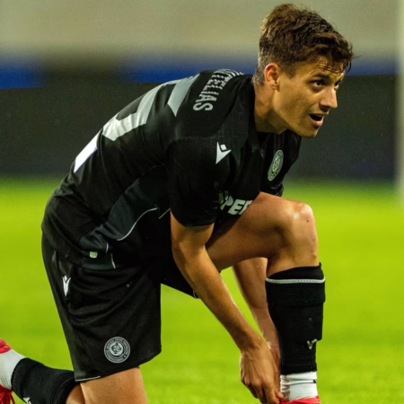Nach Karetsas-Transfer: Auch Konstantelias im Blickfeld des BVB