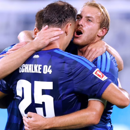Hauptsache, die Abstände stimmen: Schalke knüpft sein „enges Netz“