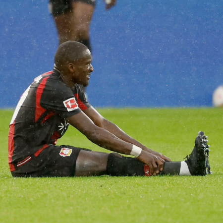 Französisches Duo verletzt: Badé und Diaby fehlen Leverkusen