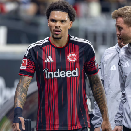 Collins gibt Rätsel auf: Baut Hütter die Eintracht-Abwehr erneut um?