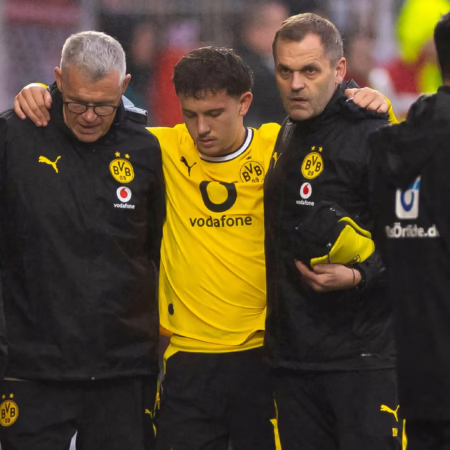 Ein- und wieder ausgewechselt: BVB bangt erneut um Karetsas