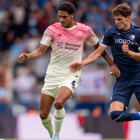 Quansah feiert gelungenes Debüt: „Er ist ein cleverer Spieler“