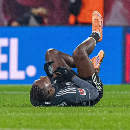 Frankfurt gehen die Stürmer aus: Batshuayi erleidet Mittelfußbruch