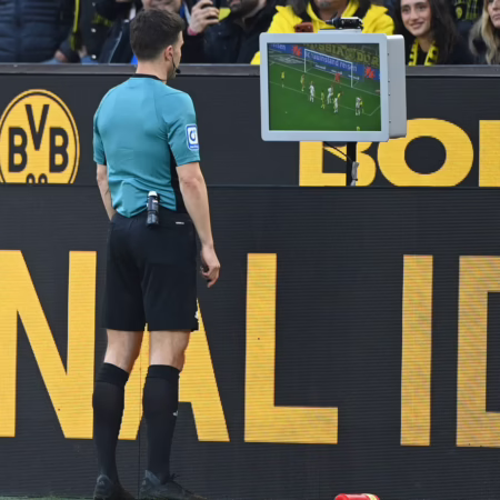VAR auch bei Ecken und Gelb-Rot: „Nicht konsequent durchdacht“
