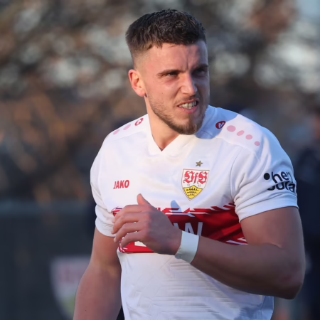 Demirovic als Hoffnungsträger beim Angstgegner