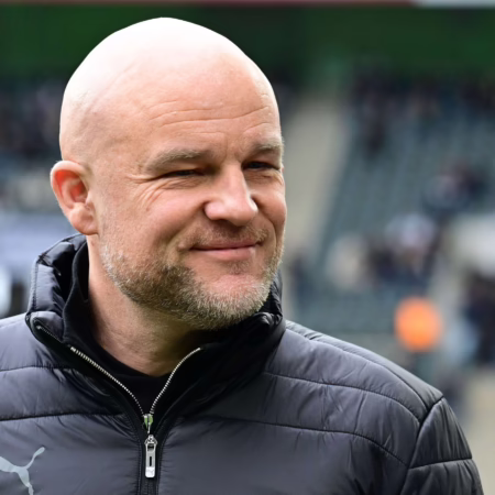 Gladbachs Sportchef Schröder vereint jetzt drei Direktoren unter sich