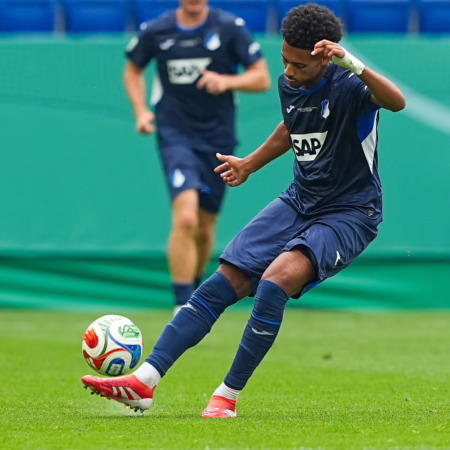 Nach U-19-Titel: Abraha mit Profichance, neuer Vertrag für Spranger