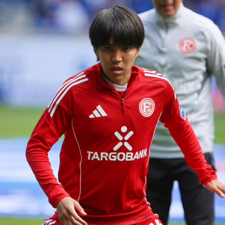 Eine statt zehn Millionen Euro: Schalke bekommt Schnäppchen Tanaka