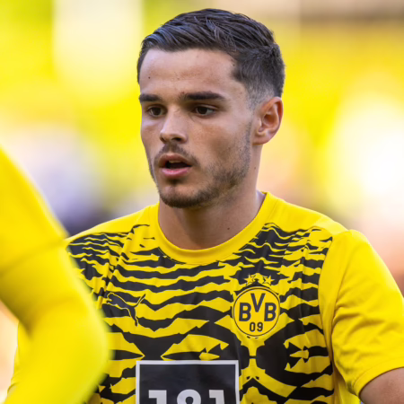 Nächste Millionensumme: BVB reicht Wätjen an Tullberg weiter