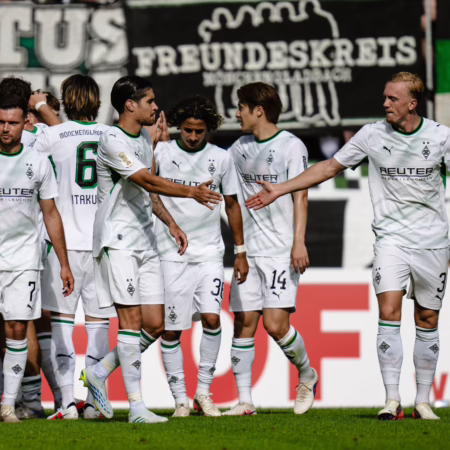 Von Kleindienst bis Neuhaus und Scally: Gladbachs Start mit klaren Signalen